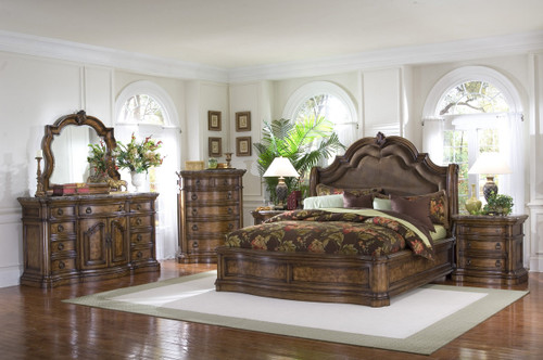 Pulaski San Mateo Sleigh Bedroom Set High Point