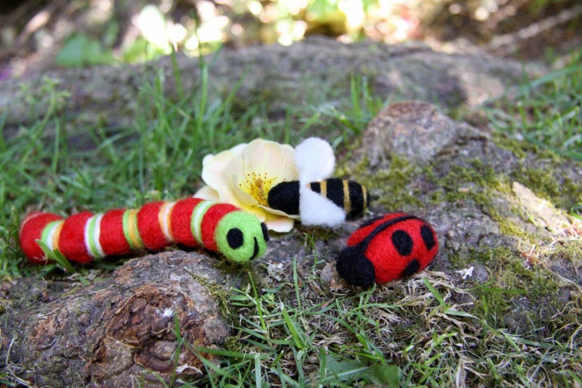 Felting Wool Bugs Needle Felting Kit (Incl. Instructions, Sliver And