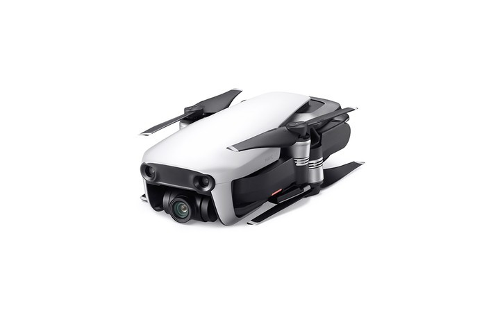mavic air フライモアコンボ Amazon.com: DJI Mavic Air, Fly More Combo, Flame Red : Toys
