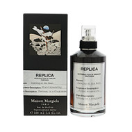 Replica Dancing On The Moon By Maison Margiela 3.4 Oz Eau De Parfum Spray For Women - Box (3614271429872)