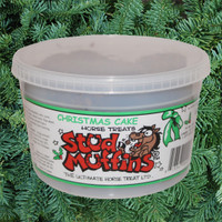 Stud Muffins 20 oz Tub of Horse Treats, Chistmas Cake Flavor