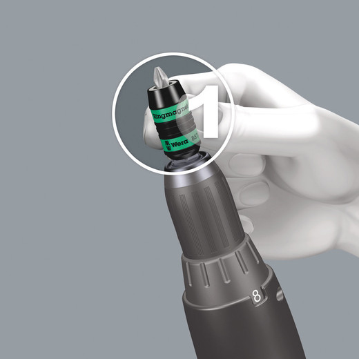 Every function of the Rapidator quick-release chuck, such as inserting or releasing bits, can be carried out with one hand. This is faster, more economical and more ergonomic. There are no unnecessary manoeuvres.