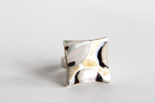 Sterling Silver and Shell ring- Size 5.5