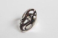 Sterling Silver Ring with cool swirl design- Size 5.5