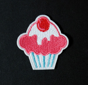 Food - Cupcake 2x2.5" Embroidered Patch