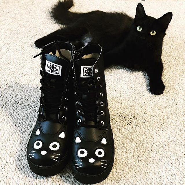 tuk kitty boots