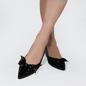 Vamp - Black Pat Leather Bat Bow Winklepickers Flat Shoes
