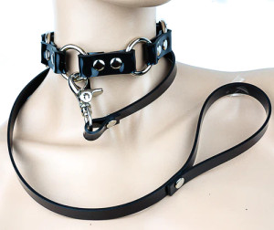 Vinyl Choker with Three Rings and Leash