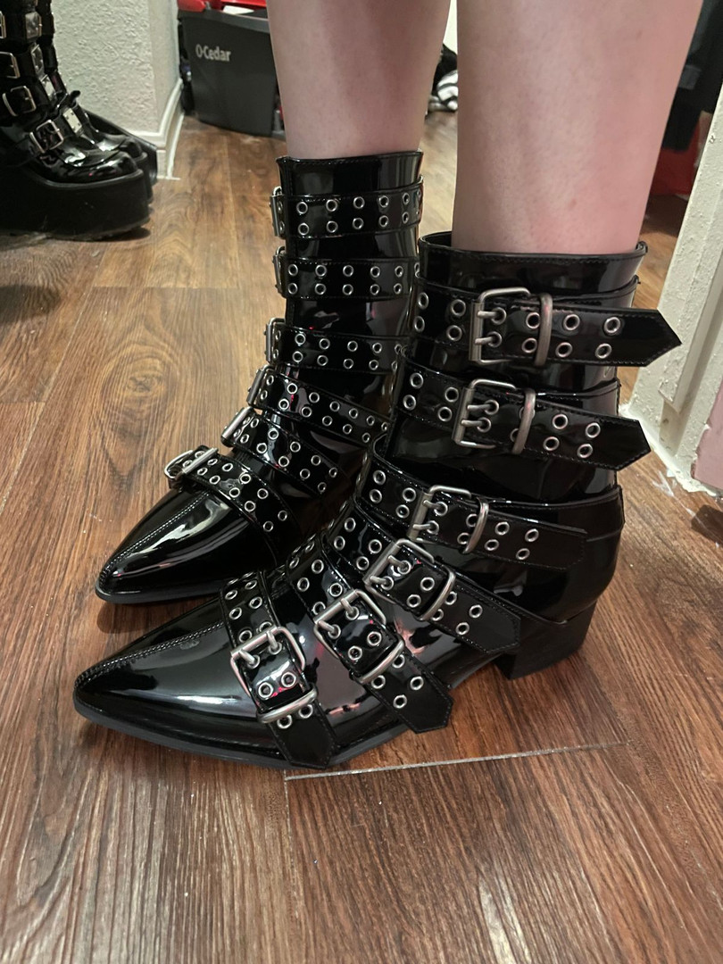 やまちゃん専用BOTAS BOTINES CHAMULA ブラック クロッグ Black Patent Multi Double Grommet Buckle Straps Winklepicker