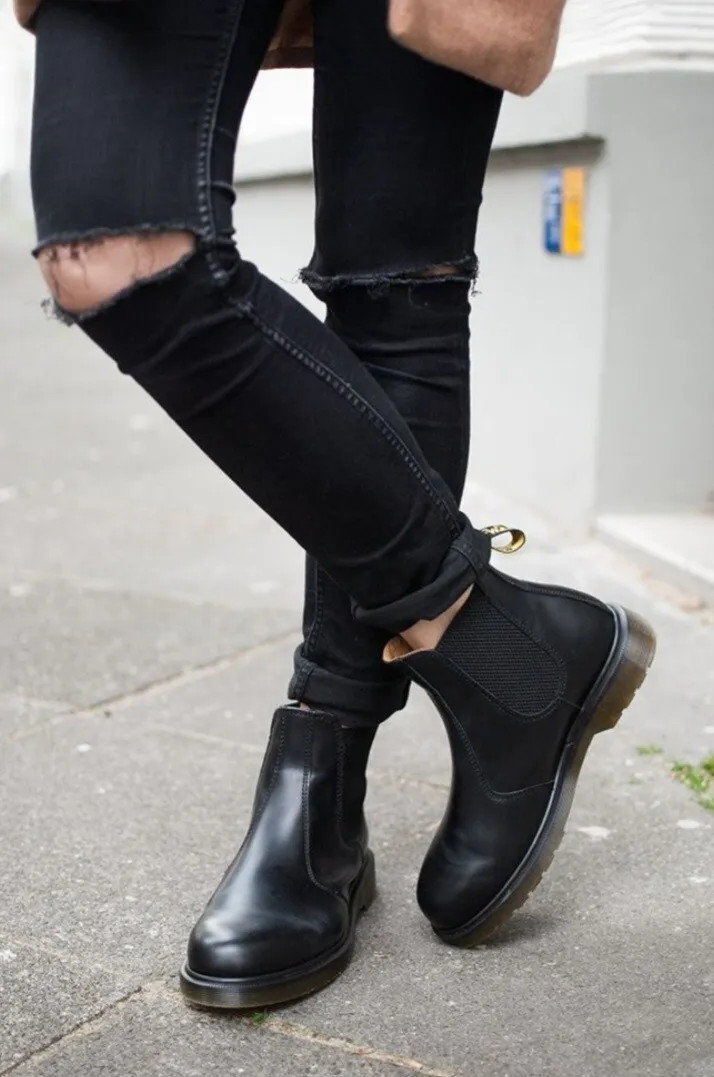 Dr Martens 2976 Black Smooth Leather Chelsea Boots US 4M/5L