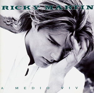 Ricky Martin  - A Medio Vivir *CD Used