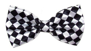Black and White Diamond Pattern Bow Tie