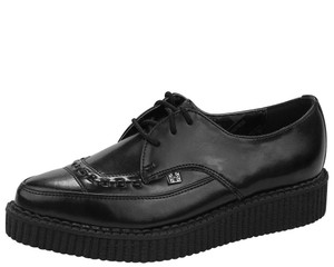 A8533 Black Leather Lace Up Pointed Creepers