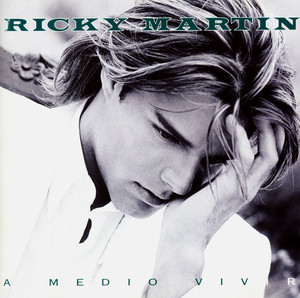 Ricky Martin- A Medio Vivir * No Backover CD *USED