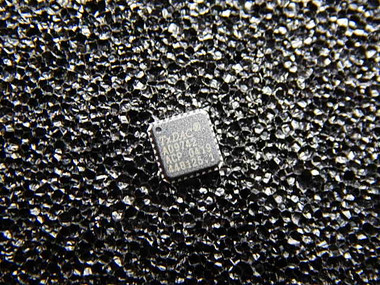 AD9742ACP