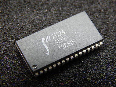 IDT71124S15Y