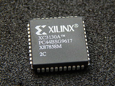 XC3130A-2PC44C