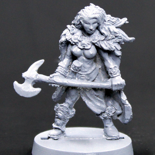 Female barbarian with great axe