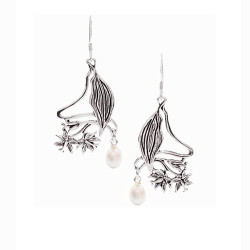Hawaiian Hibiscus Earrings with Pearls