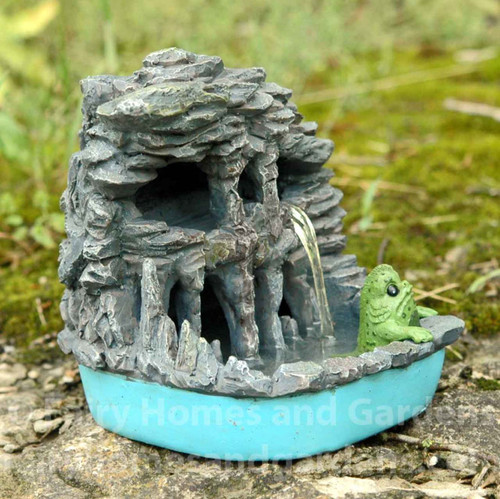 Creature of Skull Lagoon with Miniature Swamp Monster