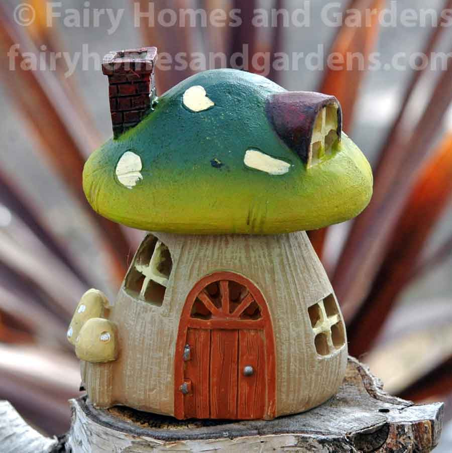 Fairy Garden Mini Solar Mushroom Wonderland Tree House 