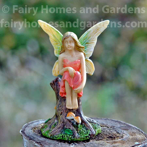 Miniature Woodland Knoll Fairy Reflecting