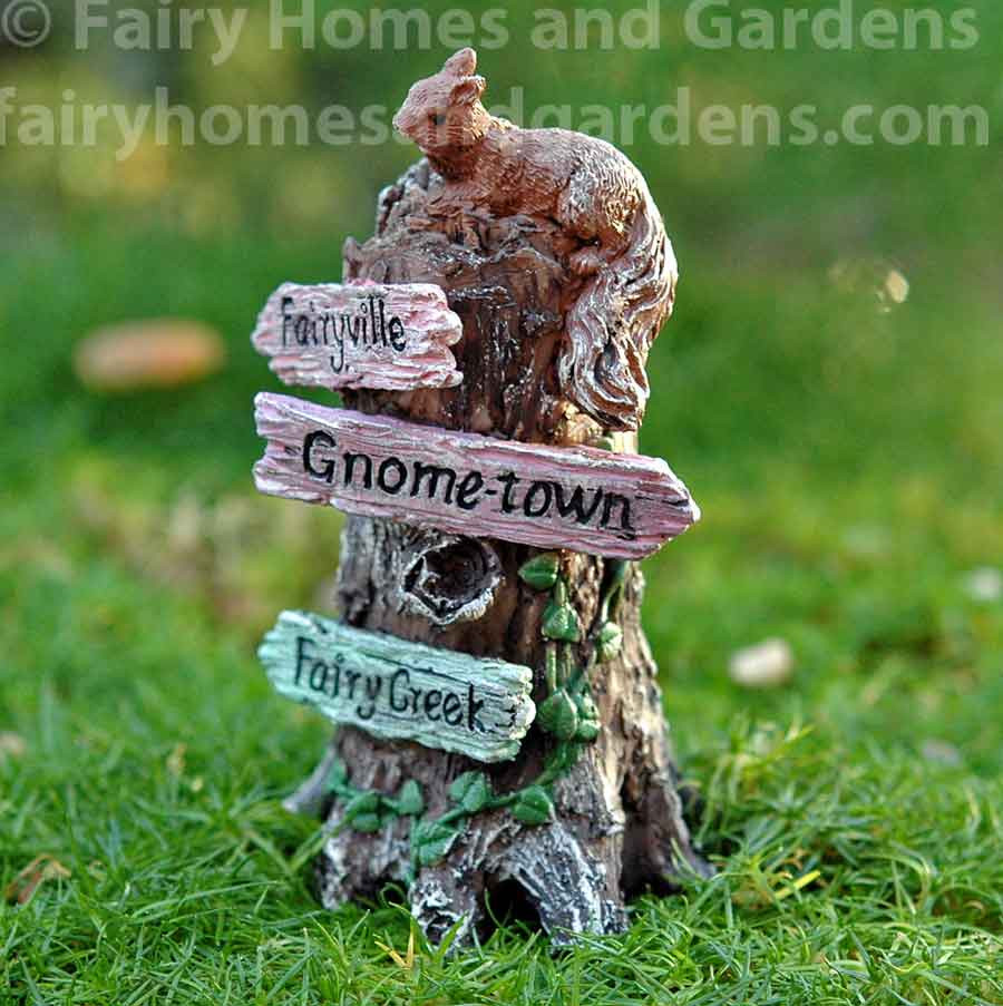 Miniature Crystal Door Decoration for Fairy Gnome or Troll Garden New in Package 