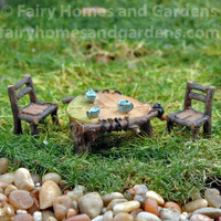 Top Collection Miniature Leaf Table and Chairs