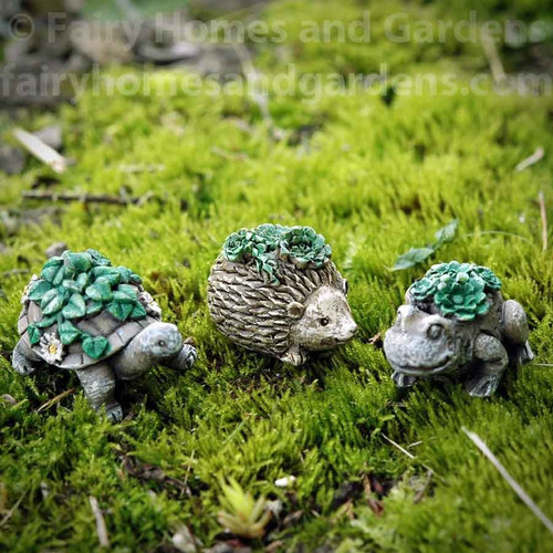 Fairy Garden MiniaturesSet of 3 Hedgehog FigurinesTiny Resin Animals 