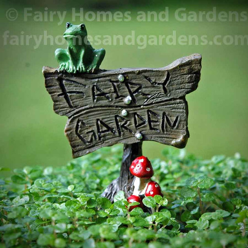 Fairy Garden Sign with Musrhooms and Froggie