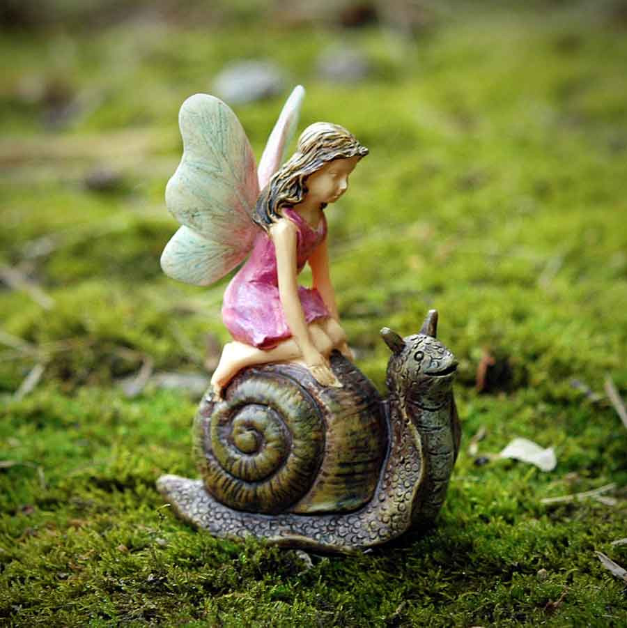 Top Collection Miniature Fairy Garden and Terrarium Sprite with Snail Figurine 