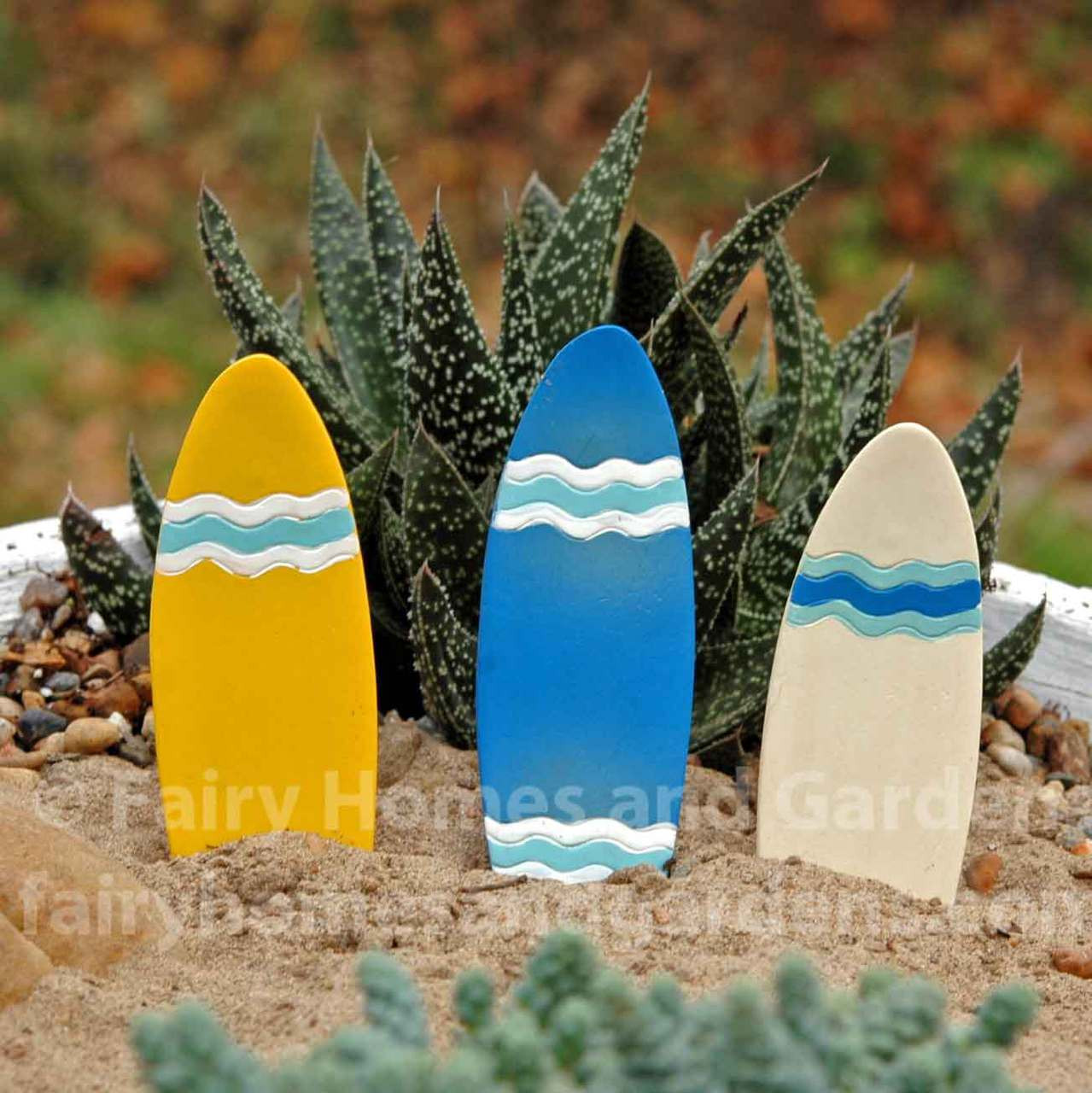 Miniature Dollhouse FAIRY GARDEN Accessories ~ Mini BEACH Sun Sea Sand Surfboard 