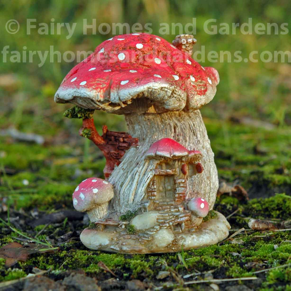 Miniature Dollhouse FAIRY GARDEN ~ Small Red Mushroom Fairy House Cottage ~ NEW 