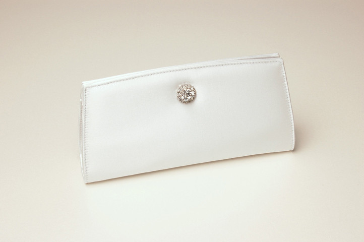 Amanda with Round Jewel