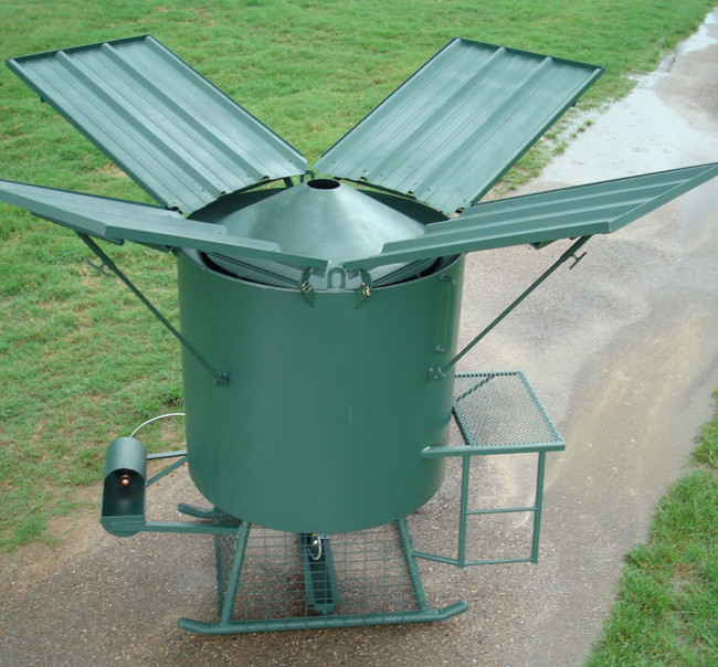 Outback Feeders Wildlife Rain Guzzler Wildlife Water Station