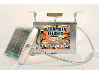 12 Volt Galvanized Box Feeder Control Unit with Cabled Solar - 133LDTS-C