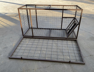 Trap floor hinges to allow for easy of getting animal out of trap.