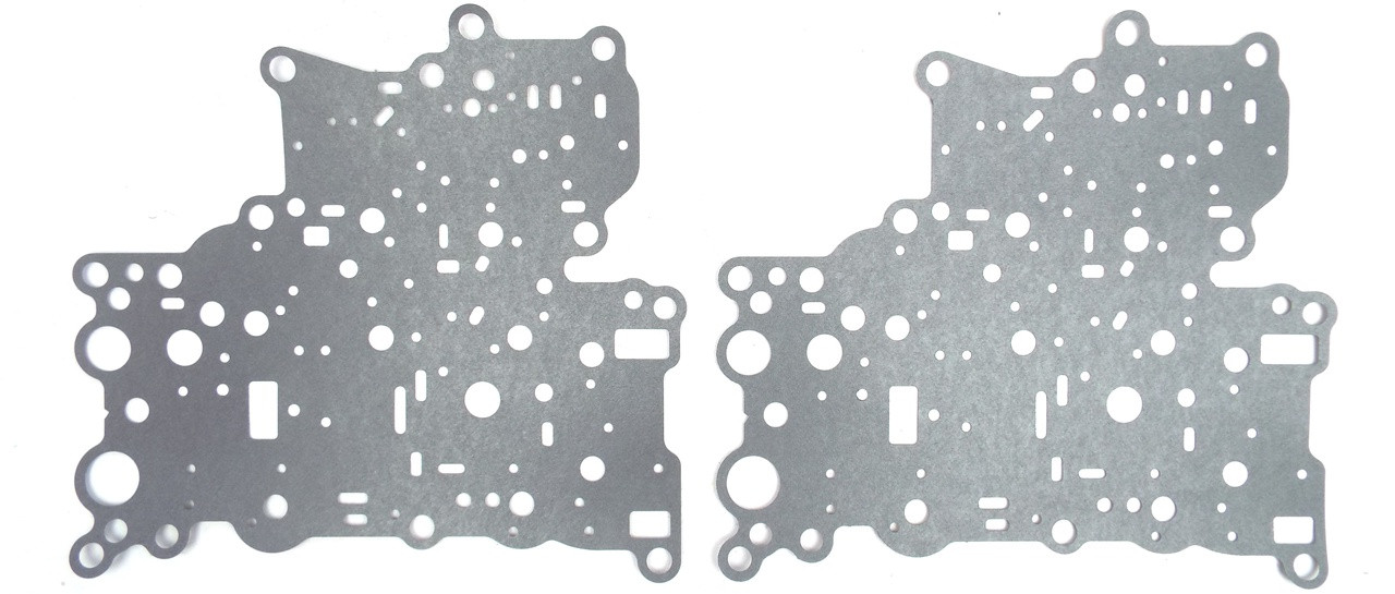 GM Powerglide Upper & Lower Valve Body Gasket Set (19671973) 7420925