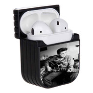 Onyourcases Elvis Presley With Guitar Custom AirPods Case Awesome Cover Apple AirPods Gen 1 AirPods Gen 2 AirPods Pro Hard Skin Protective Cover Sublimation Cases