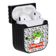 Onyourcases Kermit Selfie Supreme Custom AirPods Case Cover Apple Awesome AirPods Gen 1 AirPods Gen 2 AirPods Pro Hard Skin Protective Cover Sublimation Cases