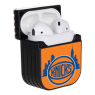 Onyourcases New York Knicks NBA Art Custom AirPods Case Cover Apple Awesome AirPods Gen 1 AirPods Gen 2 AirPods Pro Hard Skin Protective Cover Sublimation Cases