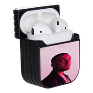 Onyourcases Mac Miller Quality Custom AirPods Case Cover Apple AirPods Gen 1 AirPods Gen 2 AirPods Pro New Hard Skin Protective Cover Sublimation Cases