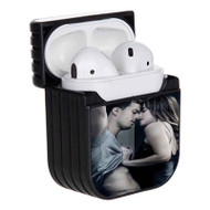 Onyourcases Rita Ora and Liam Payne Fifty Shades Freed Custom AirPods Case Cover Best of Apple AirPods Gen 1 AirPods Gen 2 AirPods Pro Hard Skin Protective Cover Sublimation Cases