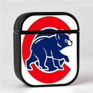 Onyourcases Chicago Cubs Custom AirPods Case Cover New Awesome Apple AirPods Gen 1 AirPods Gen 2 AirPods Pro Hard Skin Protective Cover Sublimation Cases