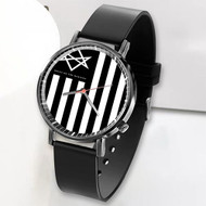 Onyourcases Bring Me The Horizon Flag Custom Watch Awesome Top Unisex Black Classic Plastic Quartz Watch for Men Women Premium with Gift Box Watches