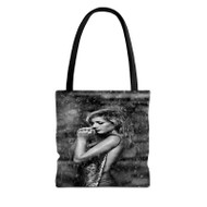 Onyourcases Ellie Goulding Best Custom Personalized Tote Bag Canvas Bag Pouch Pocket Bag Book School Hang Out Polyester Cotton Bags All Over Print Tote Bag Work Travel Bags New Fashionable Totebag