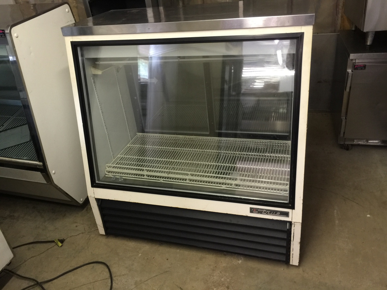 48" REFRIGERATED DELI CASE, TRUE TSID482