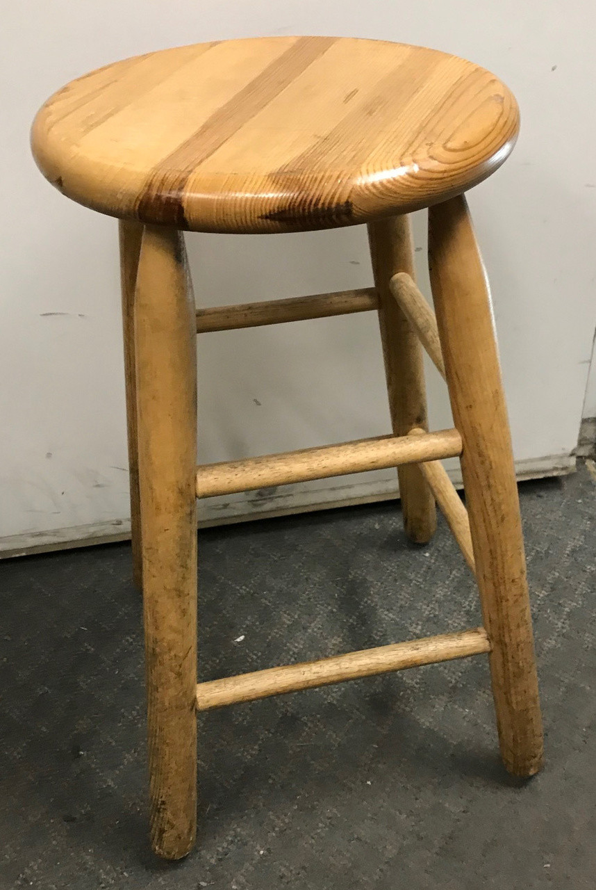 24" WOODEN BAR STOOL - Gillette Restaurant Equipment