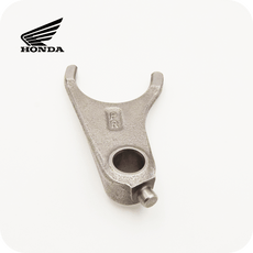 GENUINE HONDA FORK, R. GEARSHIFT (24211-K26-G00)