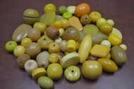 200 Pcs Assort Yellow Resin Plastic Beads 1/2" - 1 1/4"